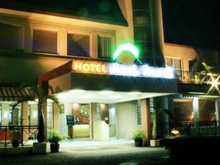 Hotel Royal Palace Bandung Ngoại thất bức ảnh