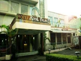 Hotel Royal Palace Bandung Ngoại thất bức ảnh